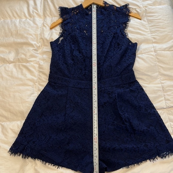 Nwot Adelyn Rae Lace Shorts Romper Size M - Picture 8 of 8